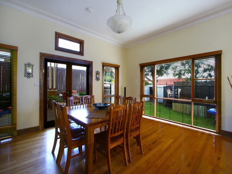 21 Edward, Barrack Heights NSW 2528