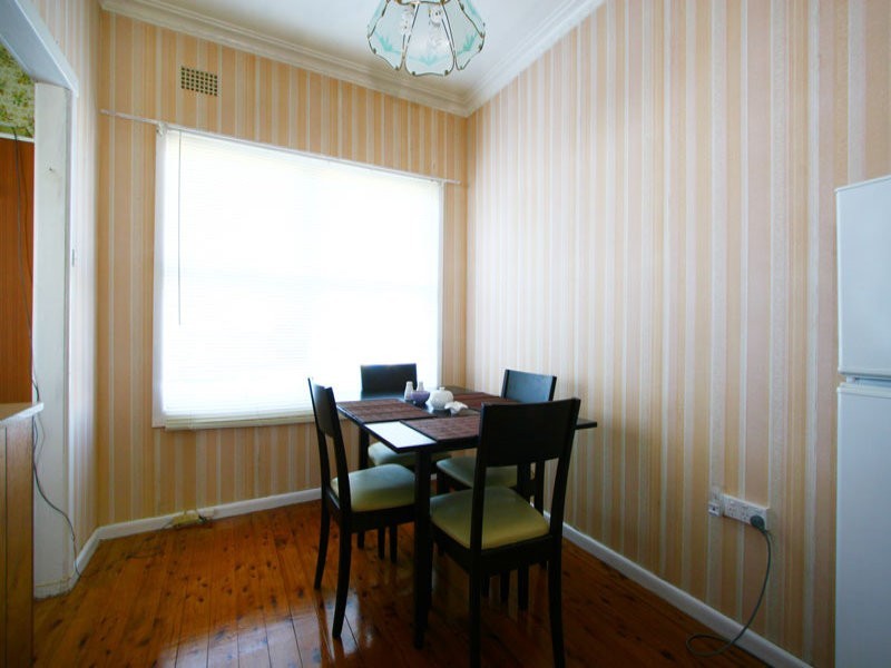 9 Edward Street, Barrack Heights NSW 2528