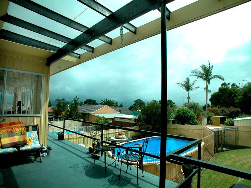 18 Beaurepaire Avenue, Mount Warrigal NSW 2528