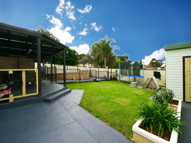 6 Kippax Street, Warilla NSW 2528