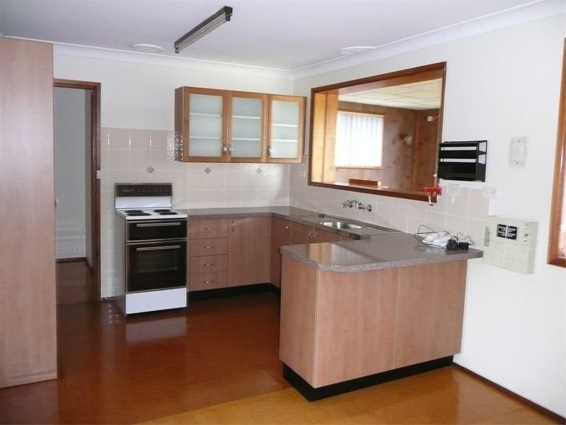 12 Thrower Avenue, Mount Warrigal NSW 2528