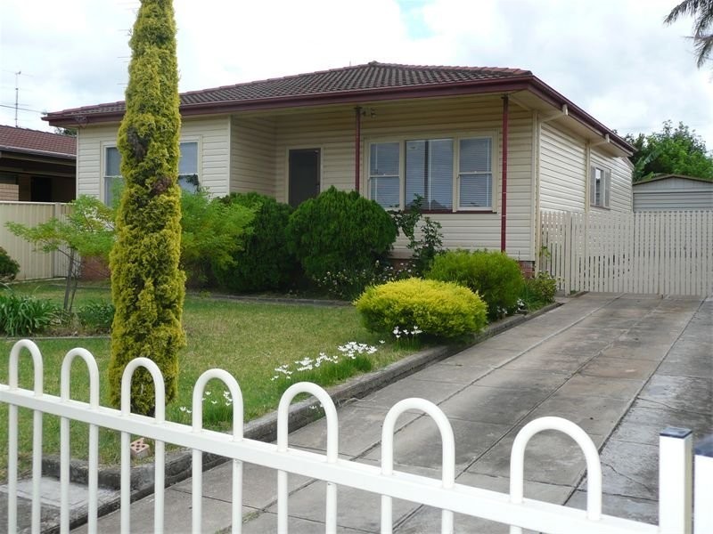 54 Edward Street, Barrack Heights NSW 2528