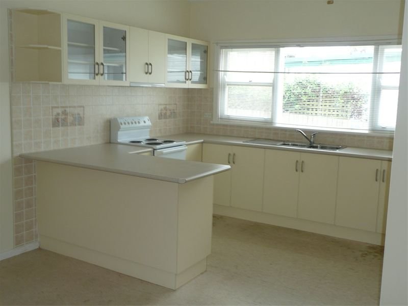54 Edward Street, Barrack Heights NSW 2528