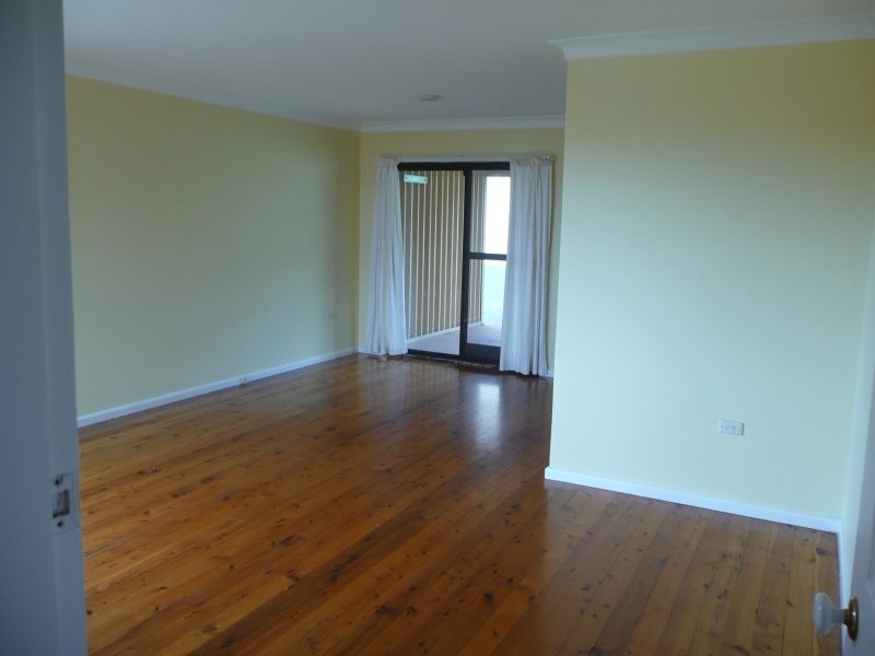 25 Charlton Street, Mount Warrigal NSW 2528