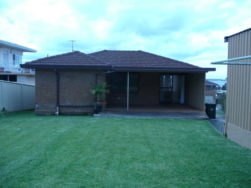 25 Charlton Street, Mount Warrigal NSW 2528