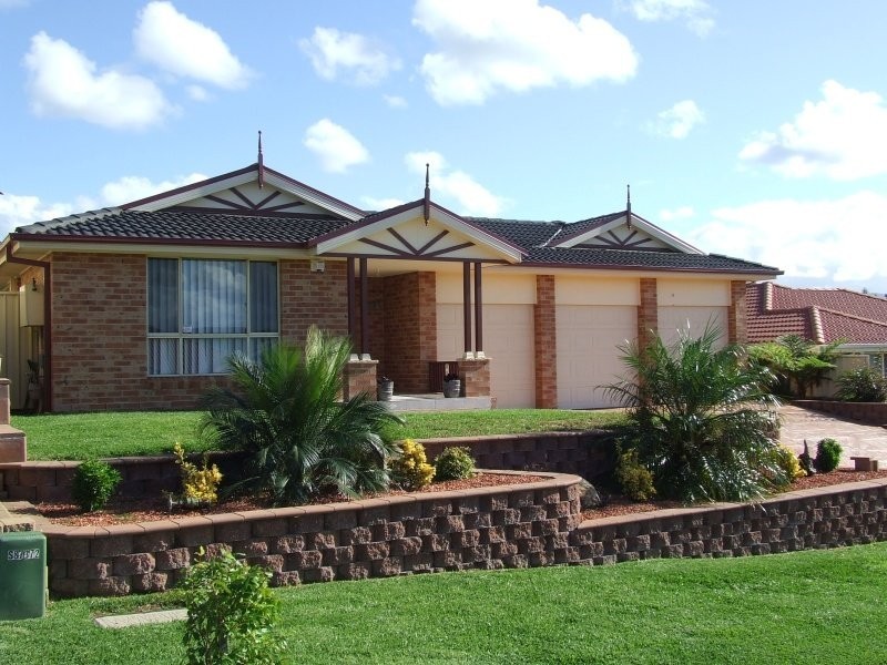 5 Hennesy Street, Flinders NSW 2529