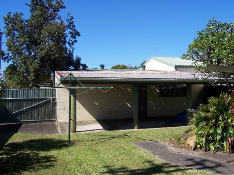 8 Kiara Place, Primbee NSW 2502