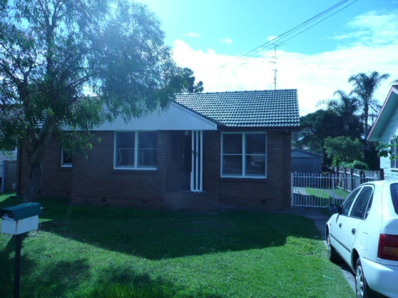 52 Lake Entrance Road, Warilla NSW 2528