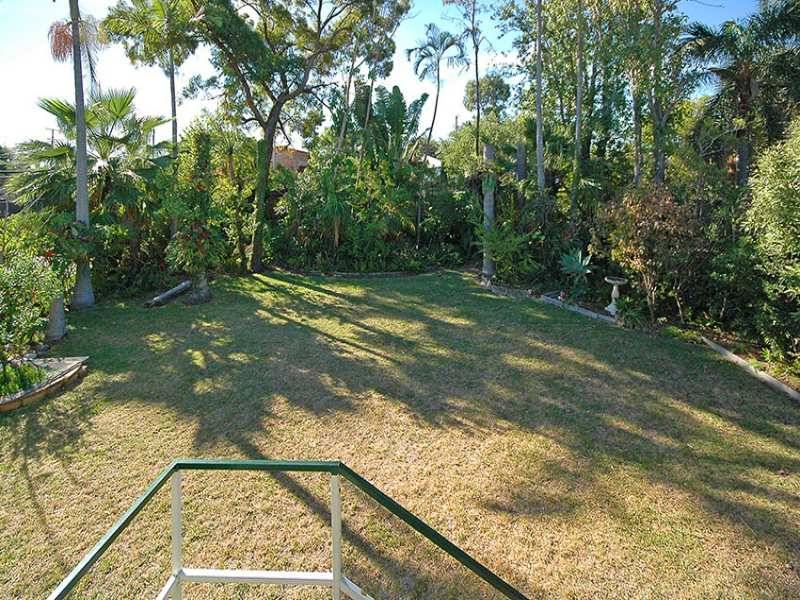 22 Jackson Street, Hamilton QLD 4007