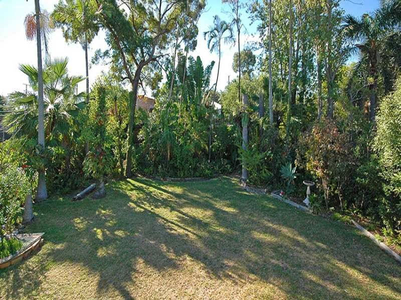 22 Jackson Street, Hamilton QLD 4007