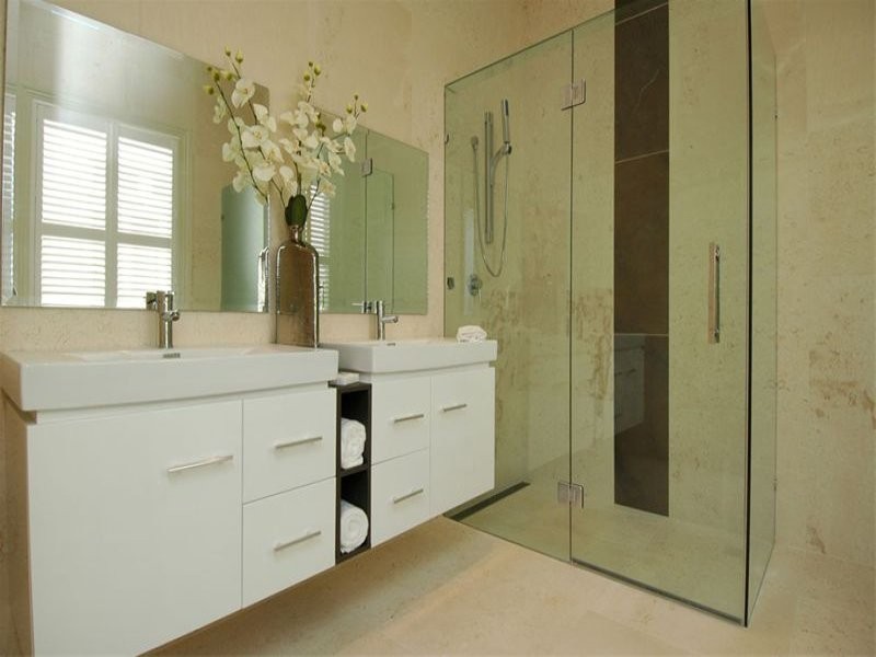 35 Burlington Street, East Brisbane QLD 4169