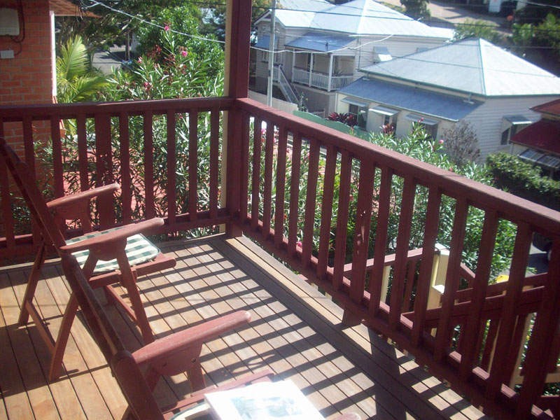 15 Water Street, Red Hill QLD 4059