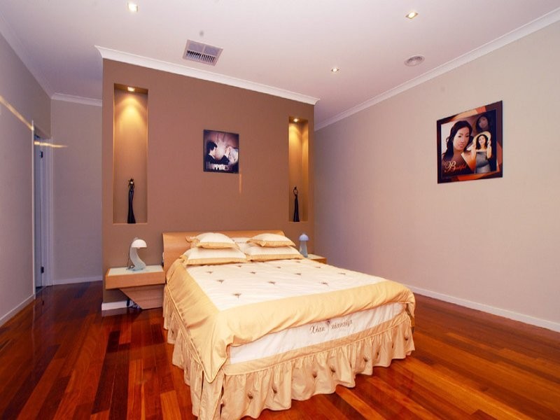 14 Broadwater Drive, Waterways VIC 3195