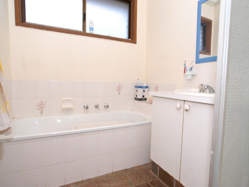 83 Fleetwood Drive, Narre Warren VIC 3805