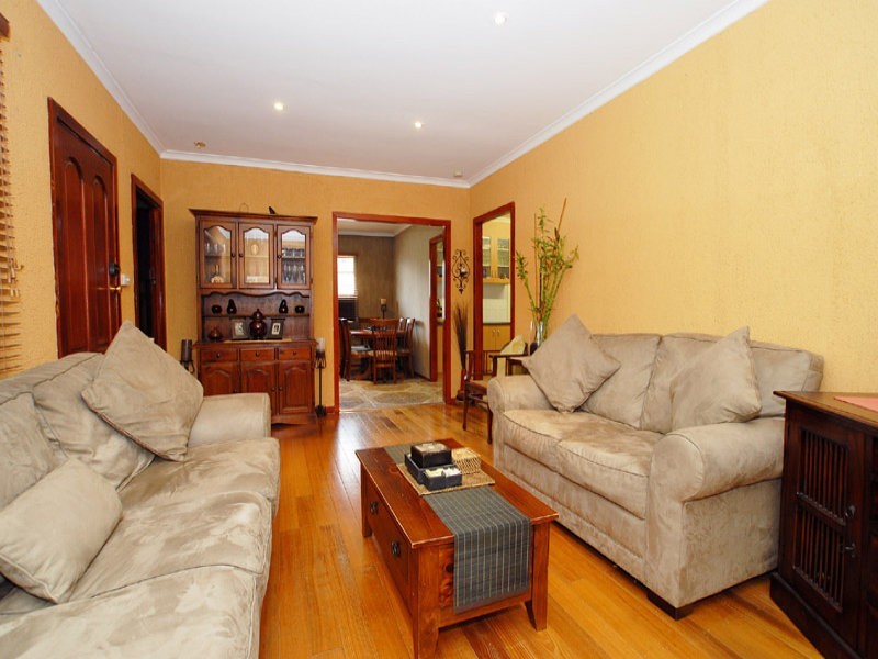 19 Chifley Crescent, Dandenong North VIC 3175