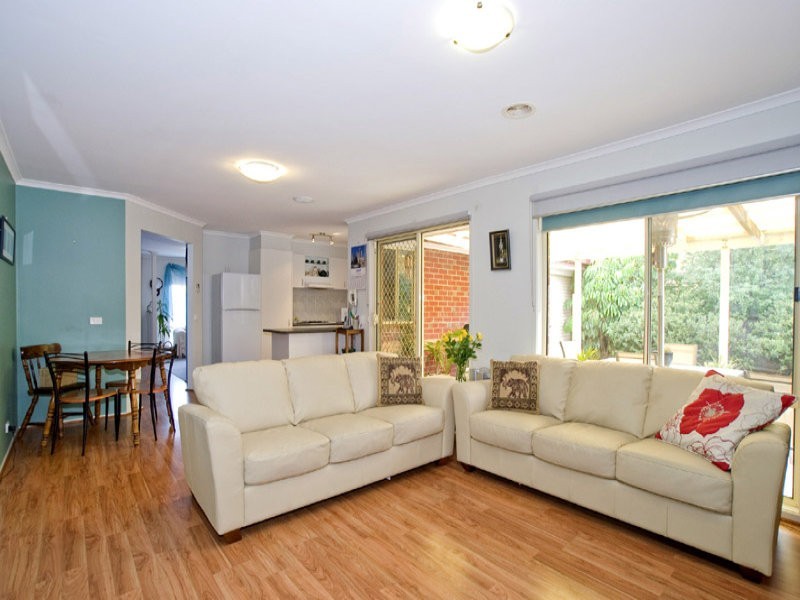 18 Domain Drive, Berwick VIC 3806