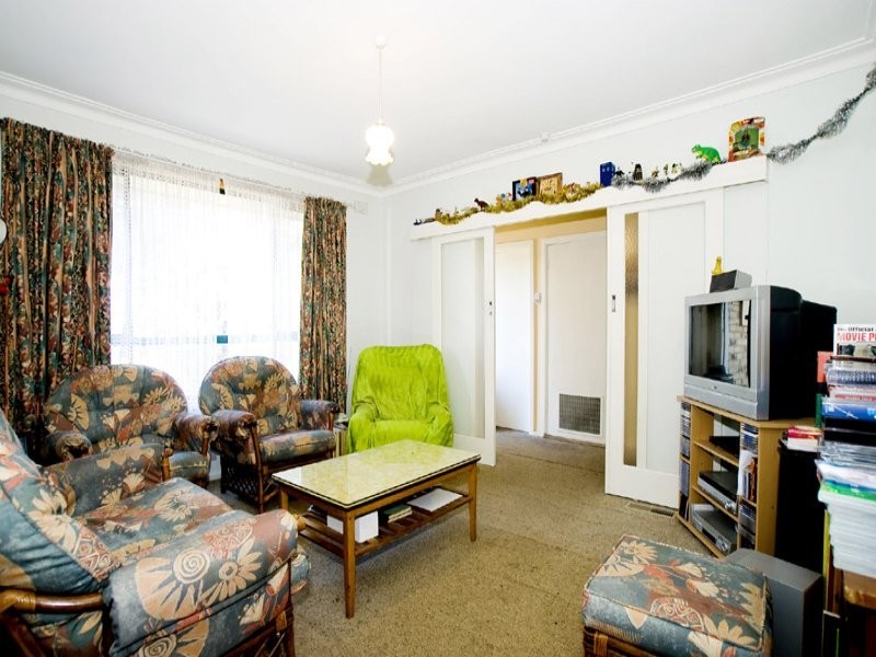 1A Ronald Avenue, Noble Park VIC 3174