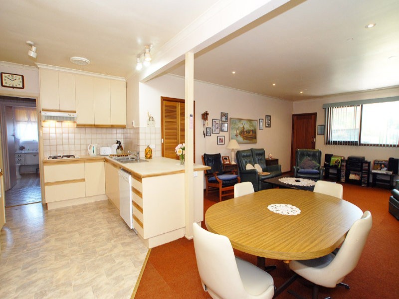 1 Rutherglen Street, Noble Park VIC 3174