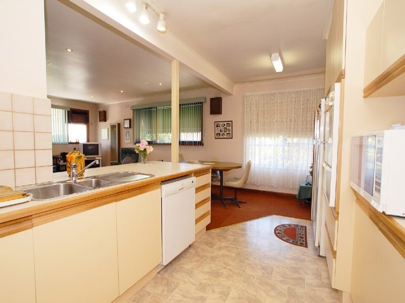 1 Rutherglen Street, Noble Park VIC 3174