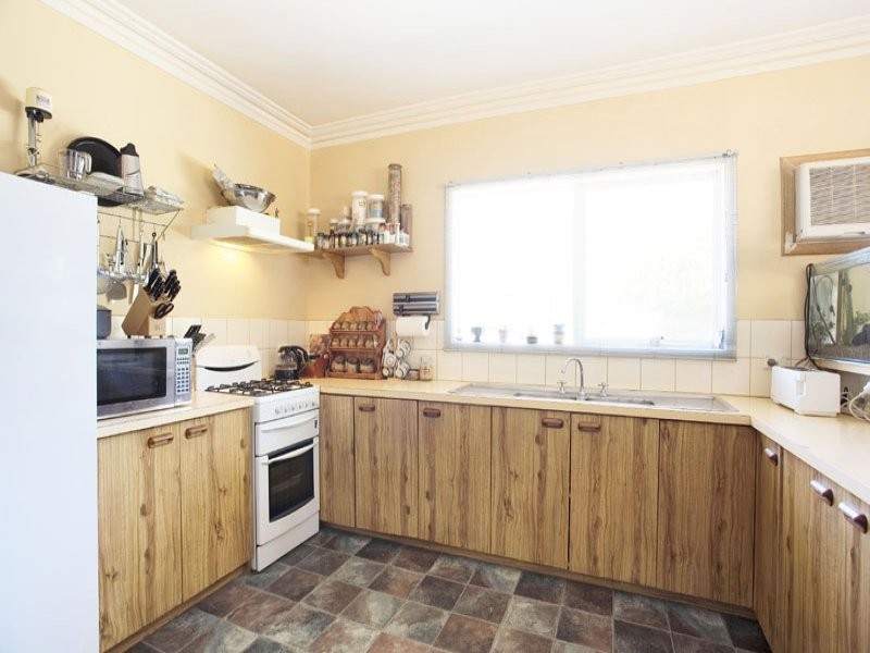 37 Ellt Crescent, Noble Park VIC 3174