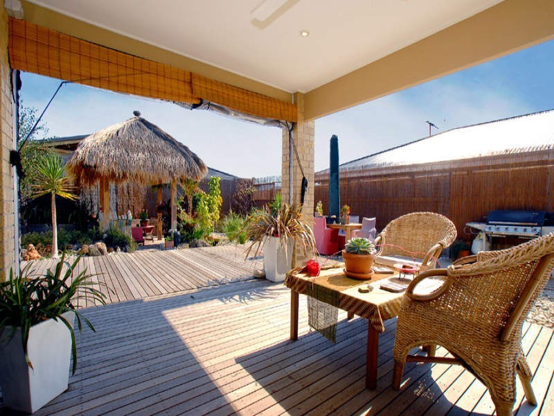 1 Greenfield Court, Cranbourne North VIC 3977