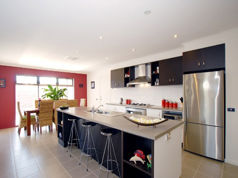 1 Greenfield Court, Cranbourne North VIC 3977