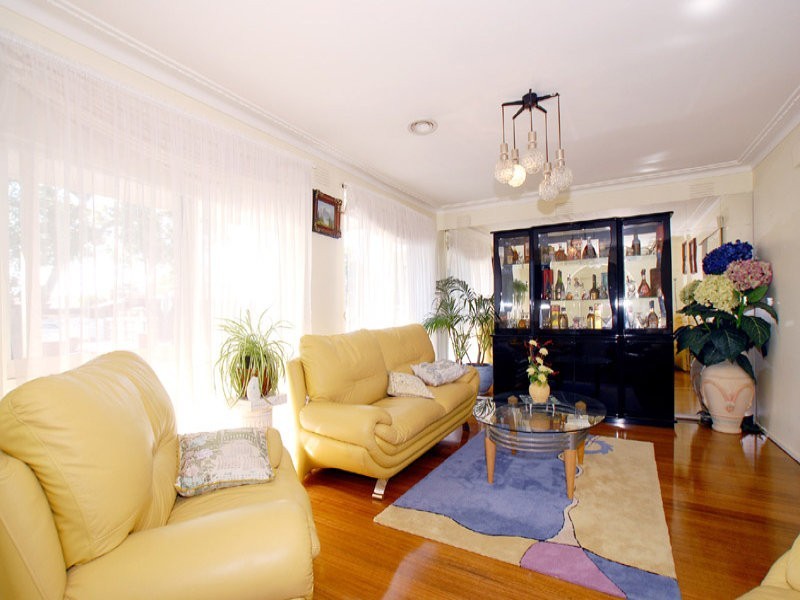 32 Birrong Avenue, Noble Park VIC 3174