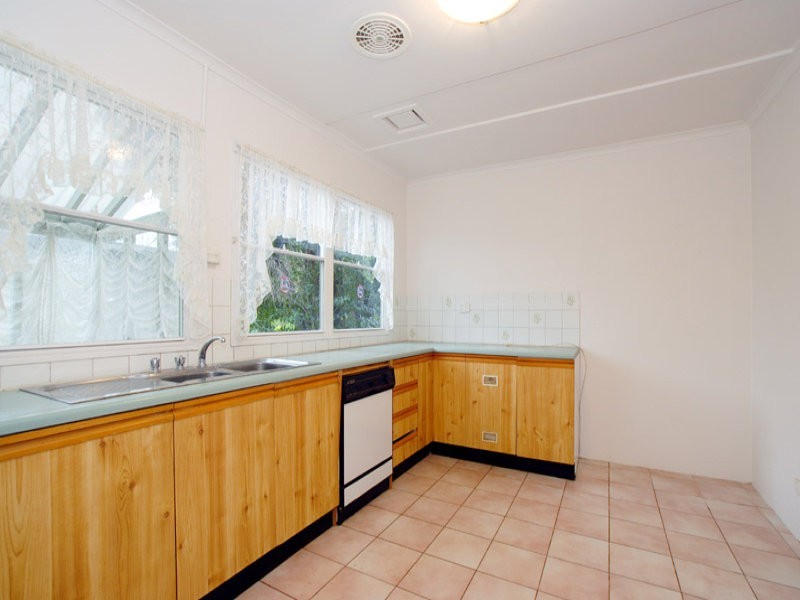 15 Nigra Street, Doveton VIC 3177