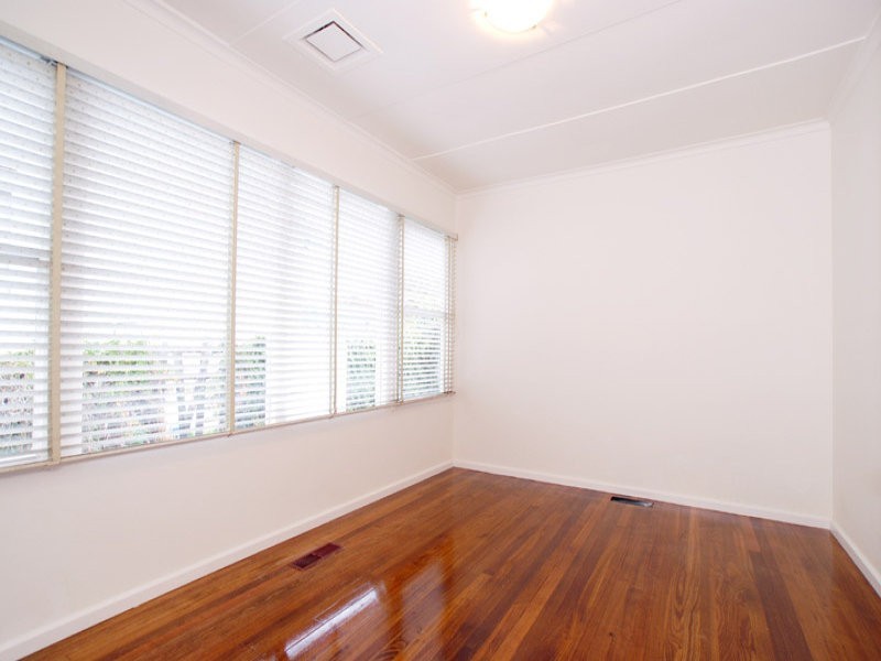 15 Nigra Street, Doveton VIC 3177