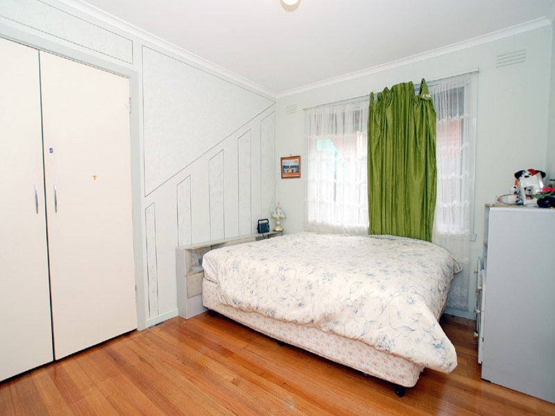 323 Corrigan Road, Keysborough VIC 3173