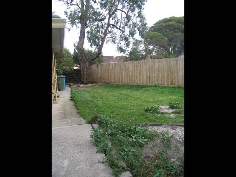 1 Garden Court,, Keysborough VIC 3173