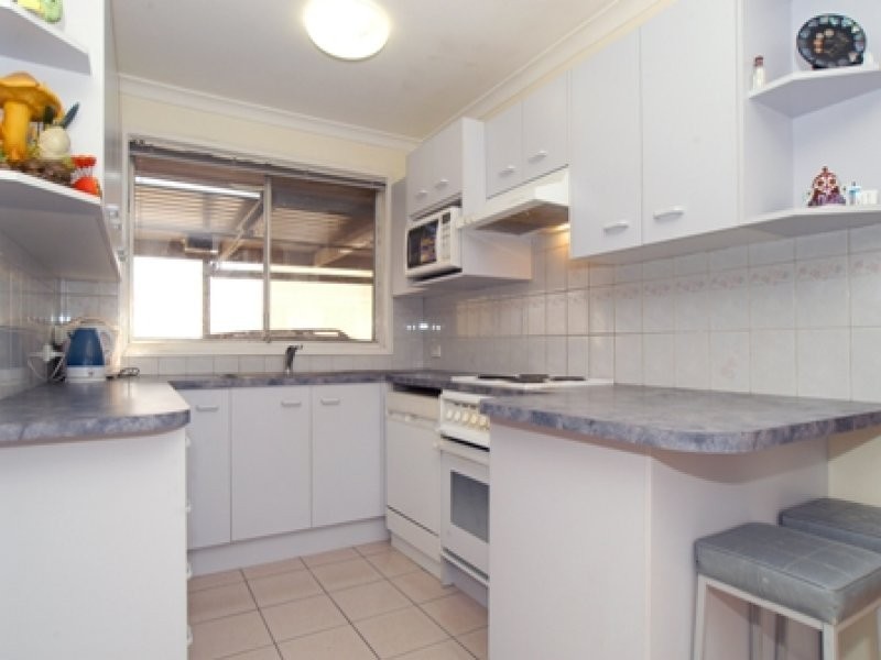 18 Cornwall Avenue, Keysborough VIC 3173