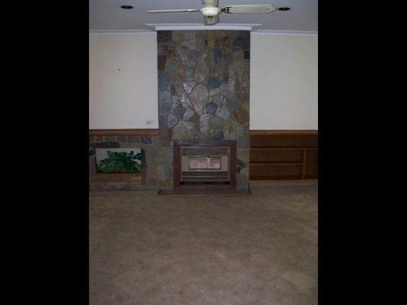 7 Stella Ave, Noble Park VIC 3174