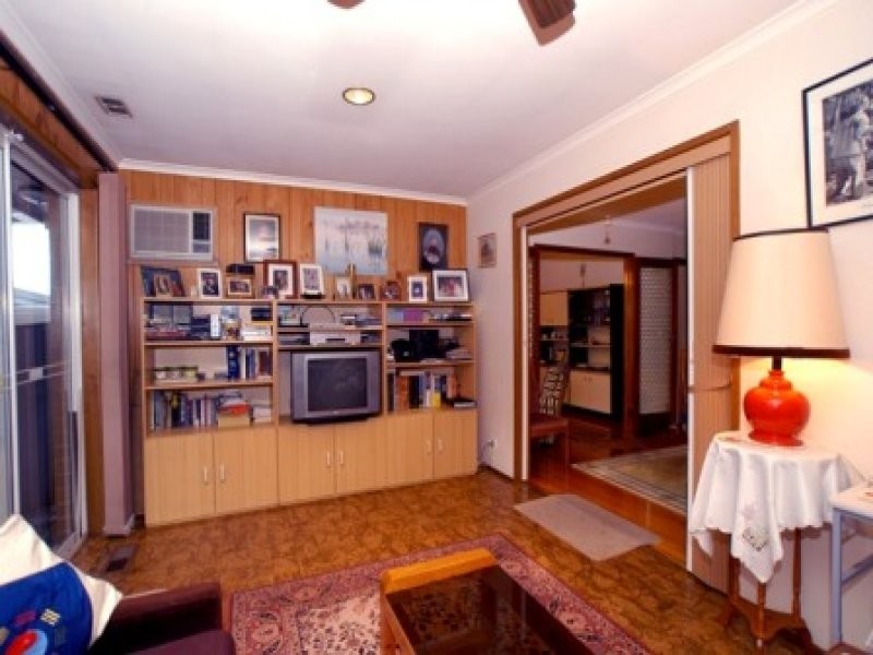 34 Jacksons Road, Noble Park North VIC 3174