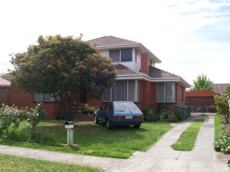 17 YARRAMAN ROAD, Noble Park VIC 3174