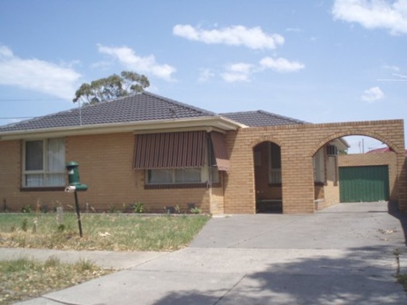 10 Nicholas Street, Keysborough VIC 3173