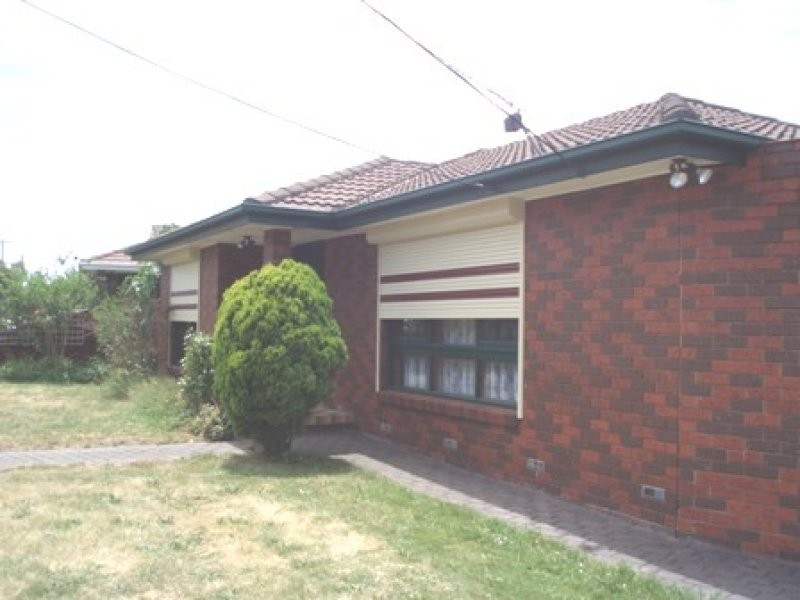 9 Fillmore Road, Dandenong North VIC 3175