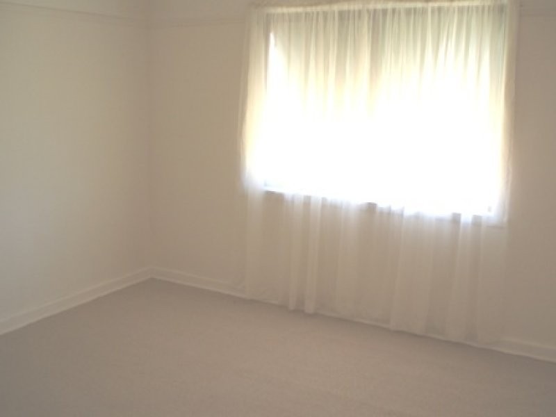 5 Woodward Street, Springvale South VIC 3172