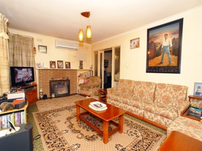 6 Whitmorr Court, Noble Park VIC 3174