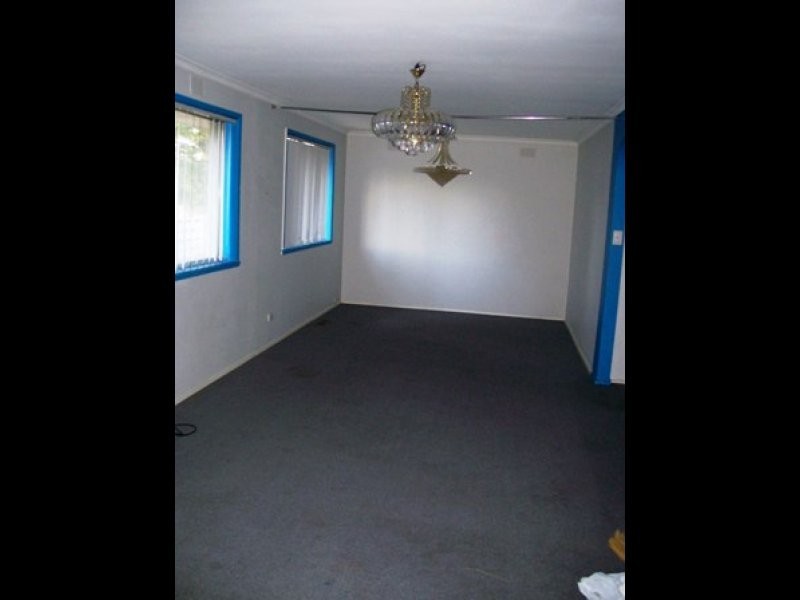 4 Elisabeth Avenue, Springvale South VIC 3172