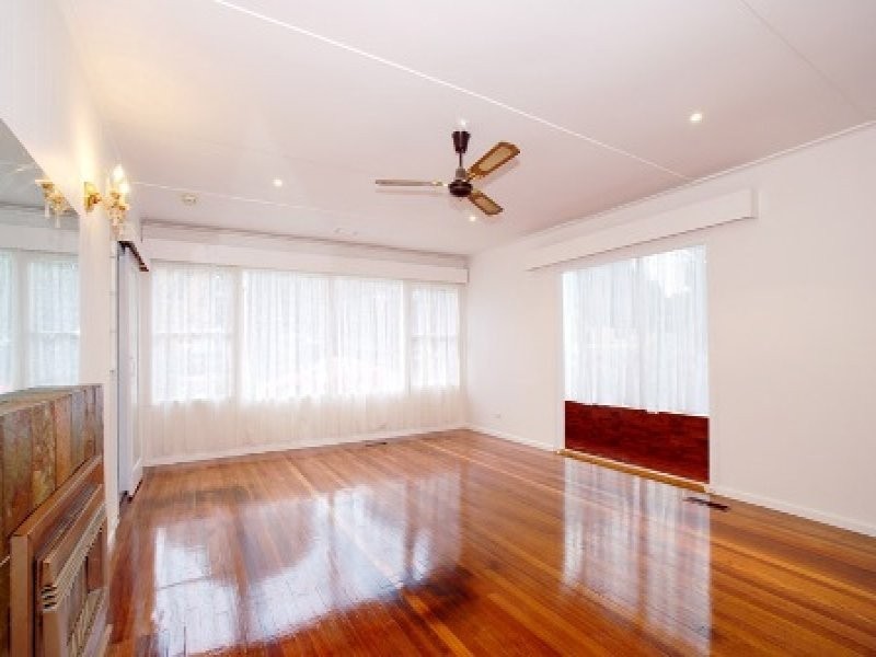 15 Nigra Street, Doveton VIC 3177