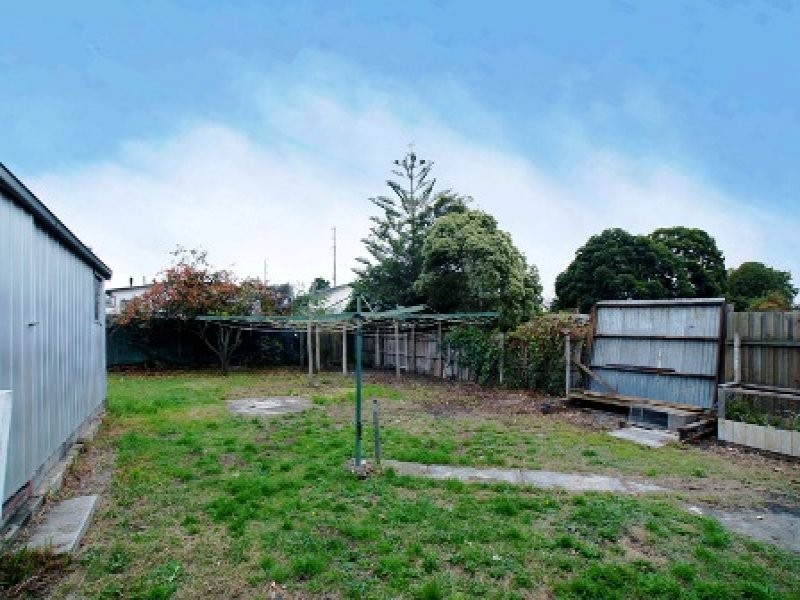 15 Nigra Street, Doveton VIC 3177