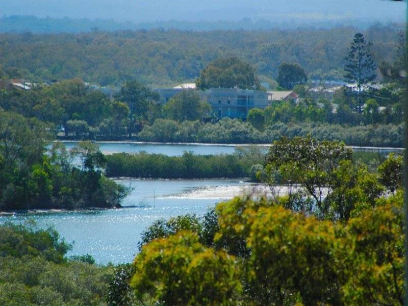 2 Warana Street, Noosa Heads QLD 4567