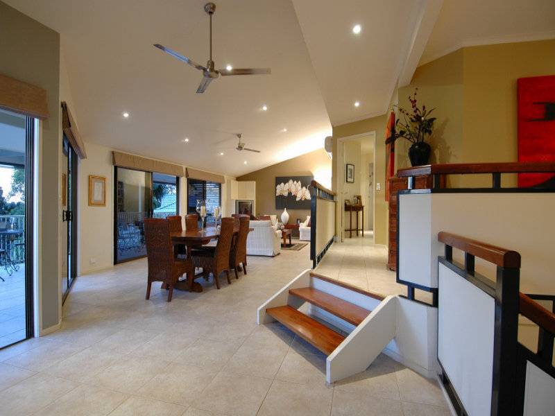 2 Warana Street, Noosa Heads QLD 4567