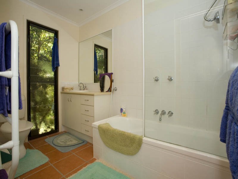 19 Palm Grove Cres, Tewantin QLD 4565