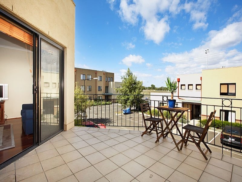78/337 Station Street, Thornbury VIC 3071