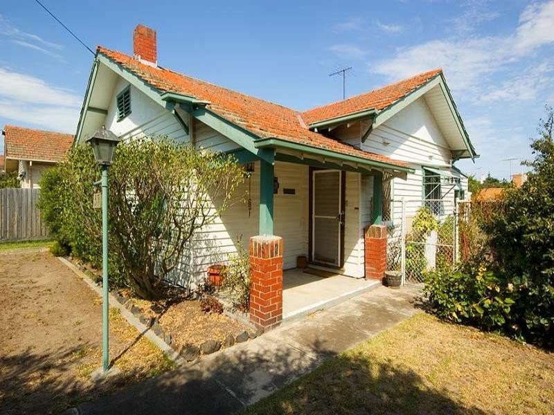 37 Fyffe Street, Thornbury VIC 3071