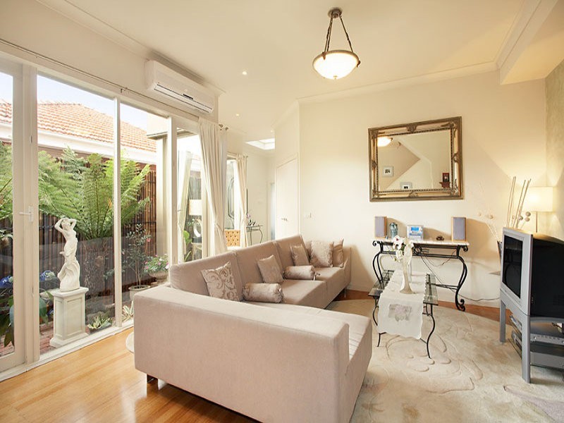 107b Collins Street, Thornbury VIC 3071