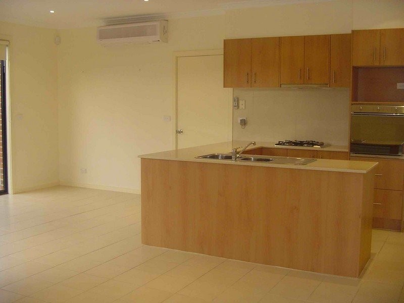 1/172 Elizabeth Street, Coburg North VIC 3058