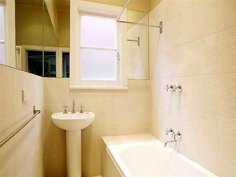 86 Woolton Avenue, Thornbury VIC 3071